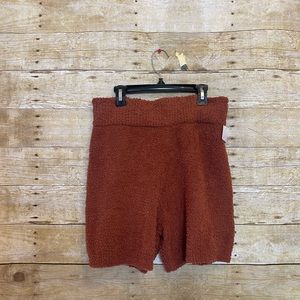 New stars above Sherpa shorts 🛍